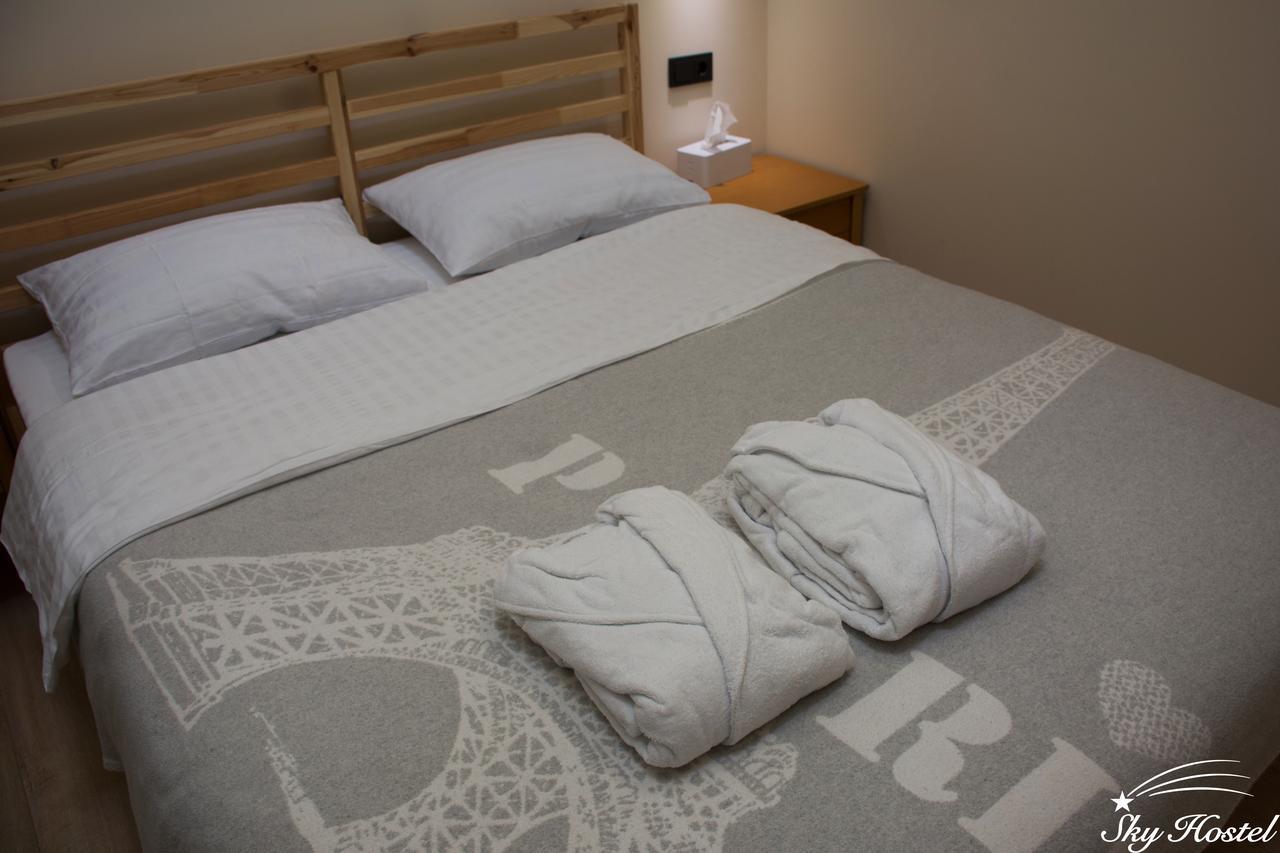 Sky Hostel Kiev Ngoại thất bức ảnh